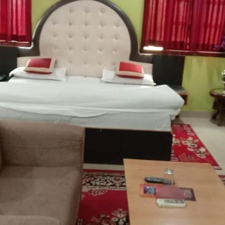Jaya Palace Hotel By Wb Inn Dhaulpur Eksteriør billede