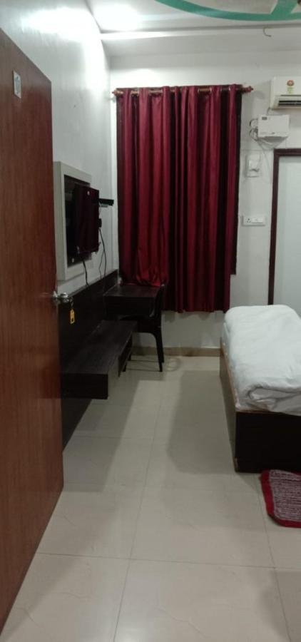 Jaya Palace Hotel By Wb Inn Dhaulpur Eksteriør billede
